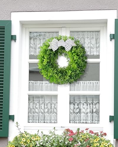 18 Inch Faux Boxwood Wreath with Plaid Bow and Sash