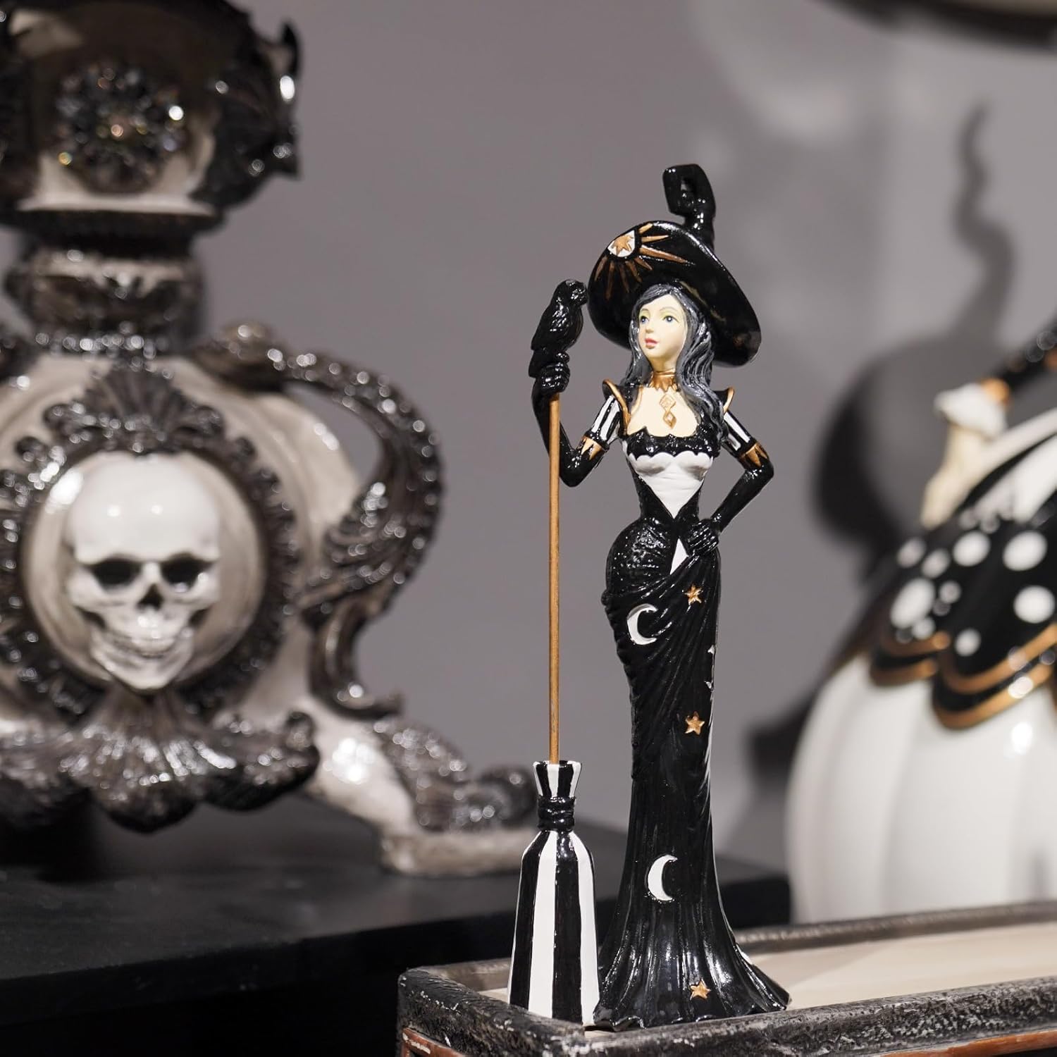 Newman House Studio Halloween Witch Figurine - Magic Broom Collectible Statue 25x175x75 in