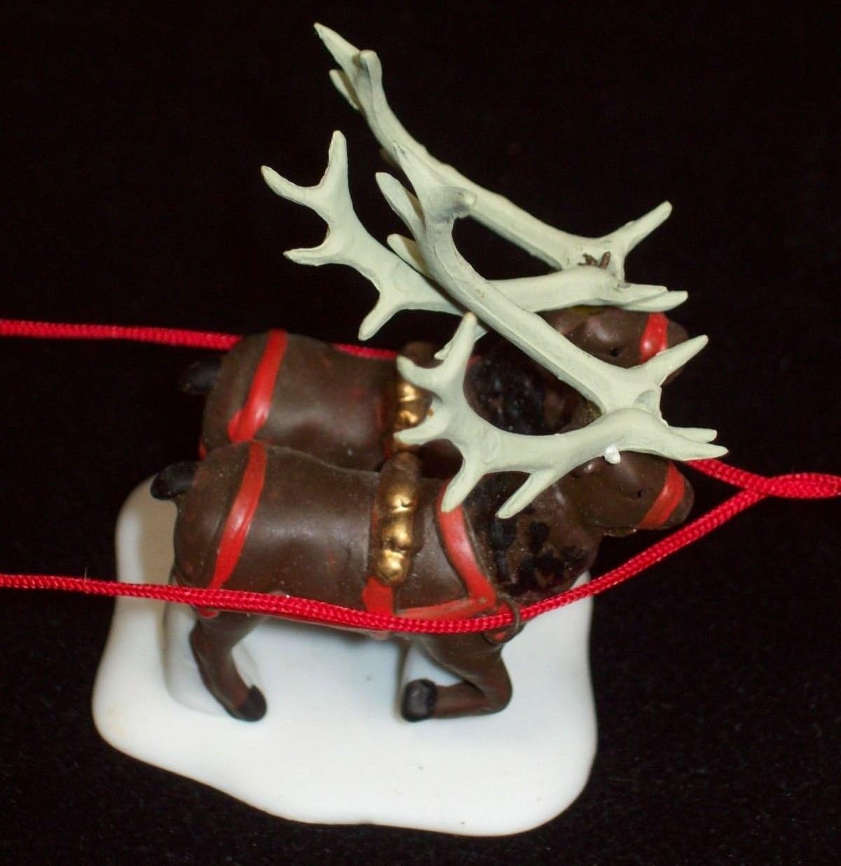 Department 56 North Pole Sleigh with 8 Reindeer