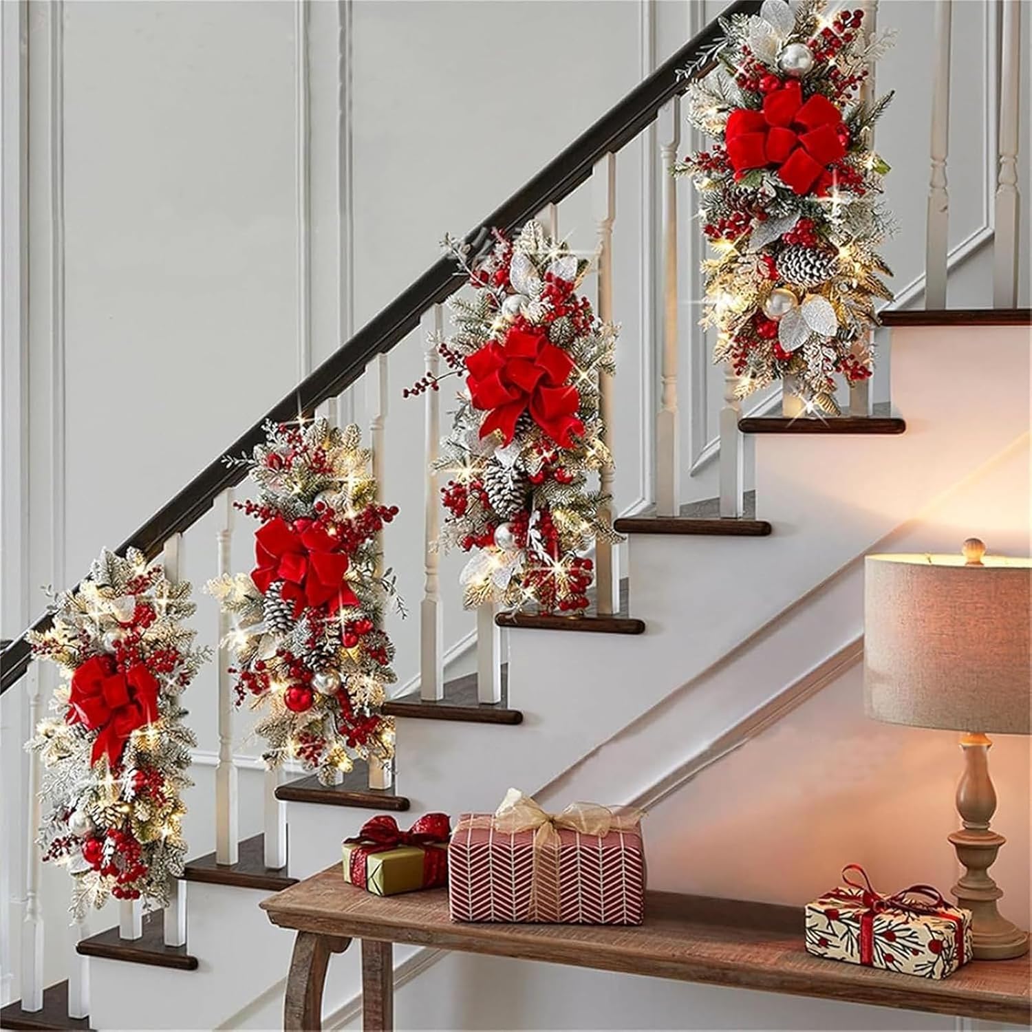Artificial Christmas Teardrop Swags Pre Lit Staircase Decoration