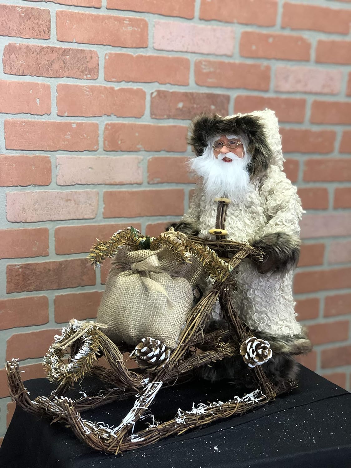Santas Workshop 7661 Woodsman Mushing Sled Figurine 18 Inch