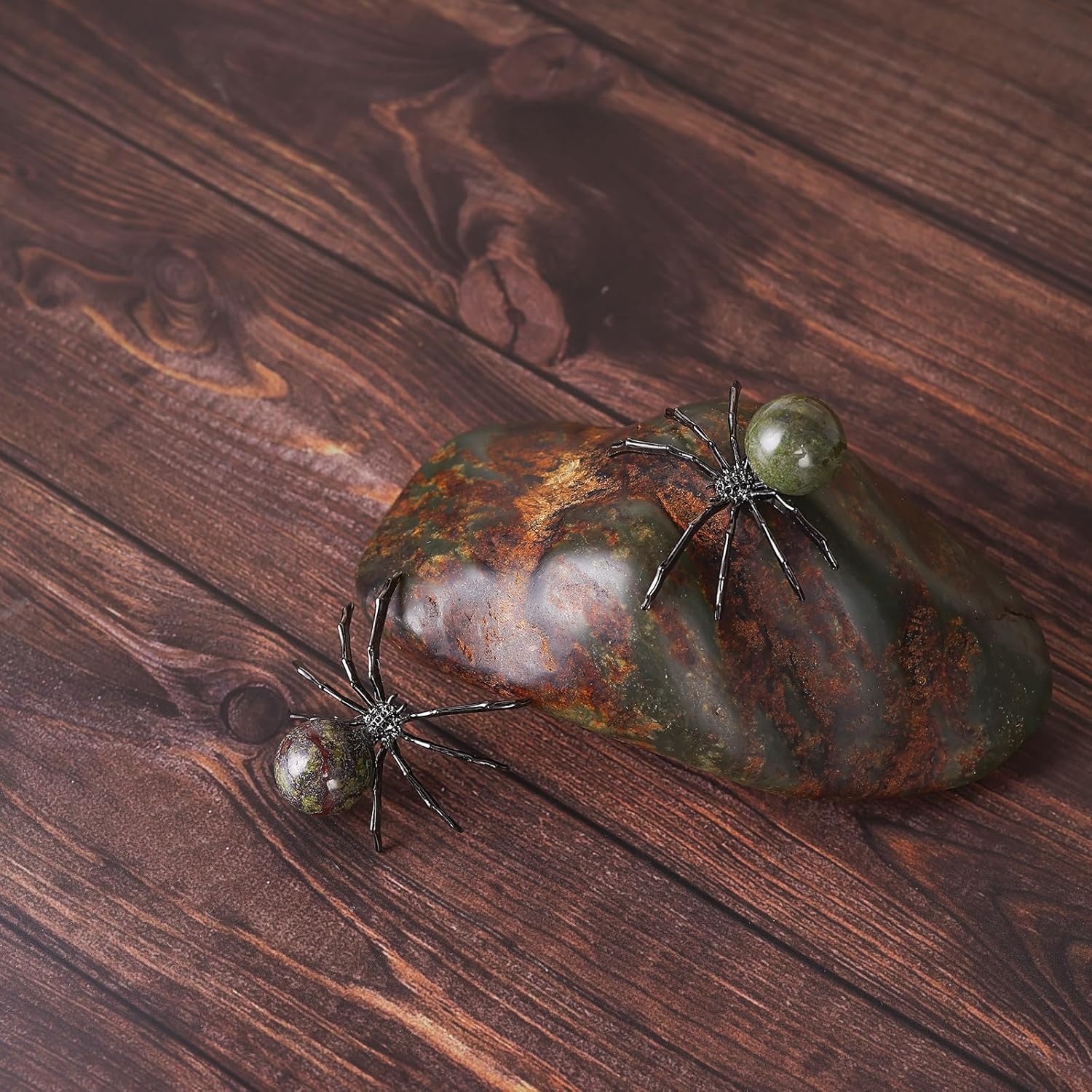 Two-Piece Mini Spider Decor with Crystal Ball