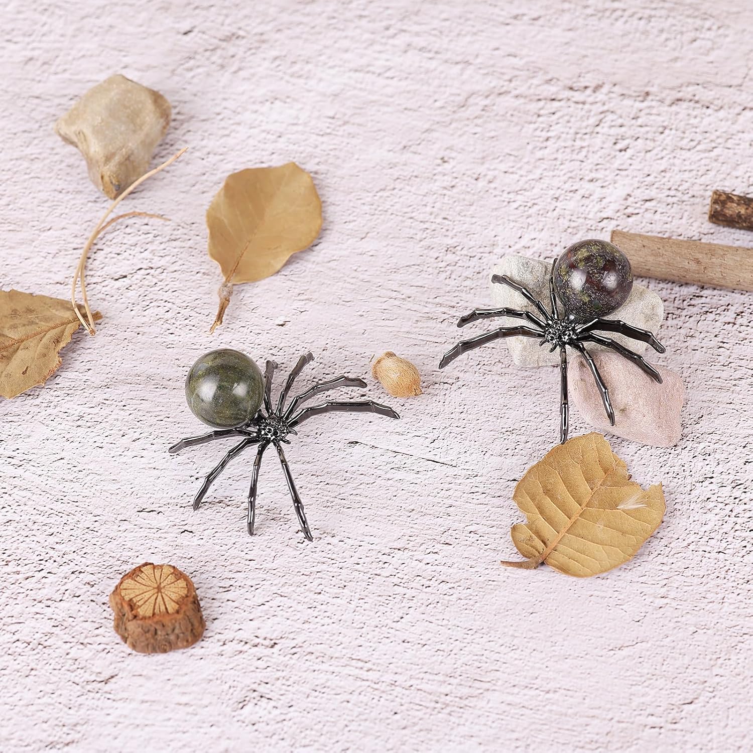 Two-Piece Mini Spider Decor with Crystal Ball
