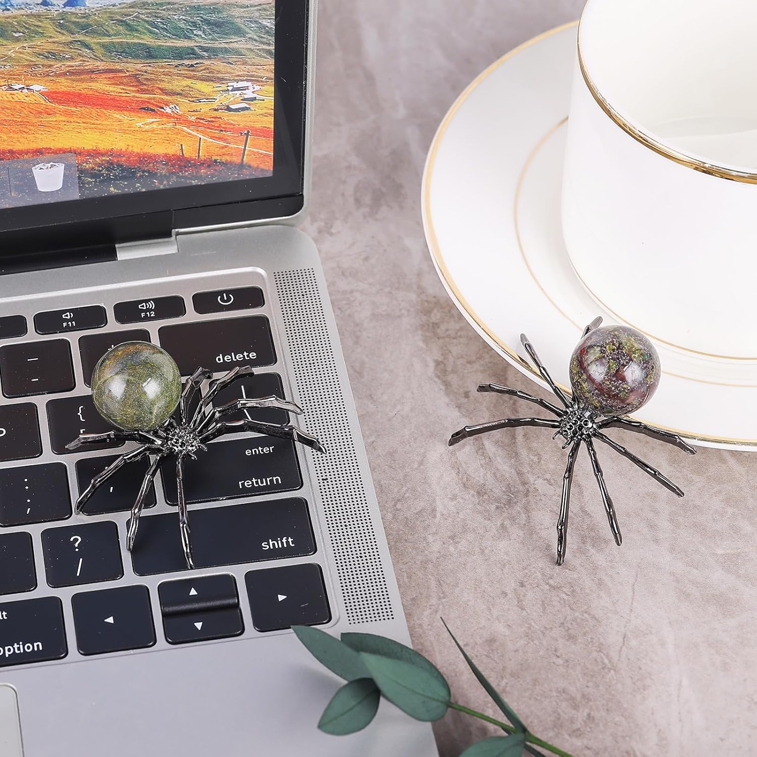 Two-Piece Mini Spider Decor with Crystal Ball